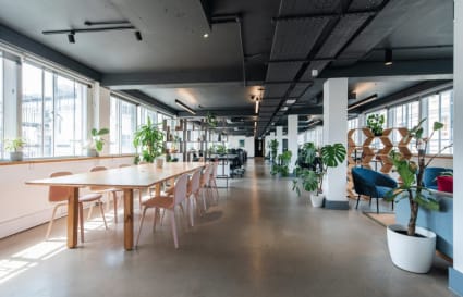 Private Office for up to 18 People plus Meeting Room | 690 Sq. Ft.