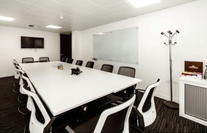 Private Office for up to 18 People | 810 sq. ft. approx.