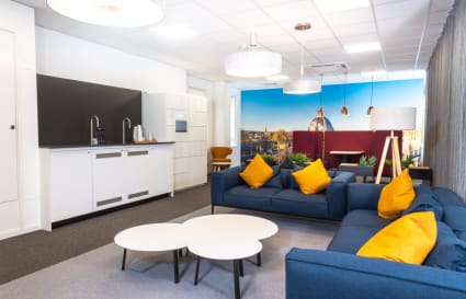 Private Office for up to 31 Person | 1,116 Sq. Ft.