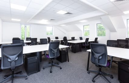 Private Office for up to 31 Person | 1,116 Sq. Ft.