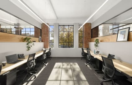 8-Workstation Private Office
