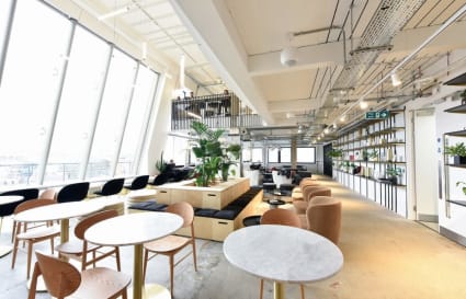 External Private Office for up to 12 People | 441 Sq. Ft.