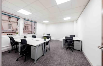 Private Office for up to 4 People