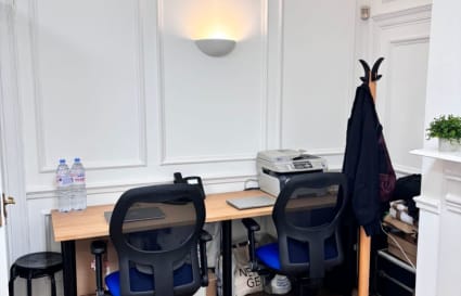Fully Furnished up to 19 People Private Office (ready to move) | 590 Sq. Ft. | Aldgate East