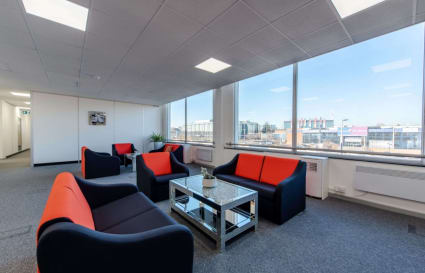 18 Person Private Office in Brentford | 950 sq ft