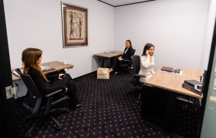 External Private Office for up to 3 Person