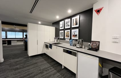 Coworking Desks in Griffith