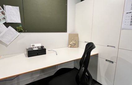 Coworking Desks in Griffith