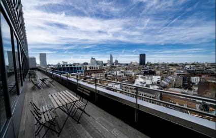 12 Person Internal Private Office in London | 420 Sq. Ft. 