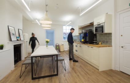 Prime Front Facing Office for up to 12 People | 600 Sq. Ft.