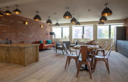 4 Person Private Office in London | 175 Sq. Ft.
