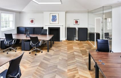 5 Person Private Office in London | 275 Sq. Ft.