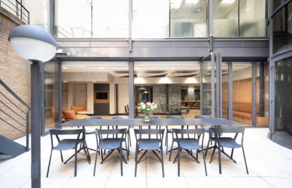 8 Person External Private Office in London | 271 Sq. Ft. 
