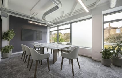 Private Office for up to 36 Desks