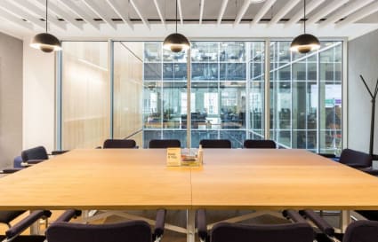 Private Office for up to 23 Person | 715 Sq. Ft.