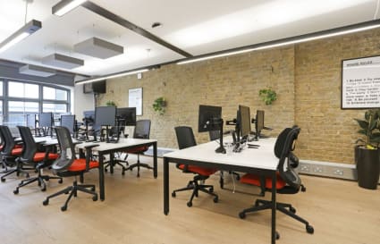 25 Person Managed Office in London with 2 Meeting Rooms | 1,668 sqft