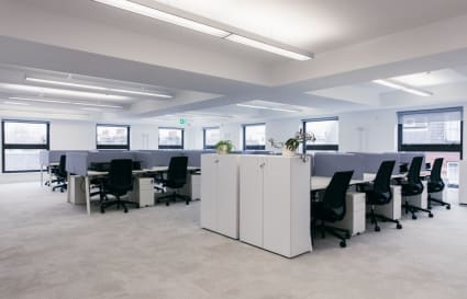30 Person Managed Office in London | 2,468 sq ft