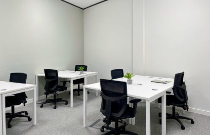 7 Person Private Office Available in Wolverhampton