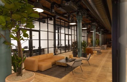 Private Office for up to 5 People