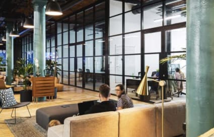 Resident desk in Leeds available
