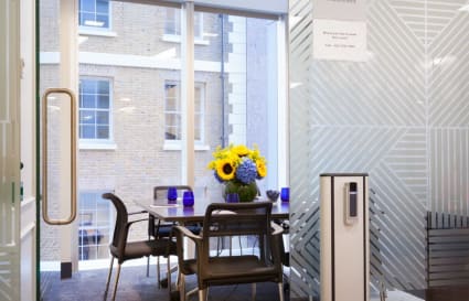 External Private Office for up to 5 People | 187 Sq. Ft.