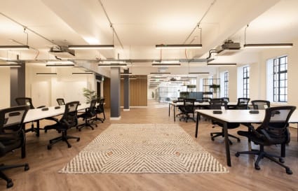 20 Person Private Office in London | 572 Sq. Ft. 
