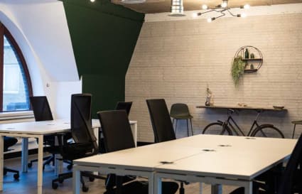 12 Person External Private Office in London | 420 sq ft