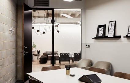 7 Person External Private Office in London | 165 sq ft