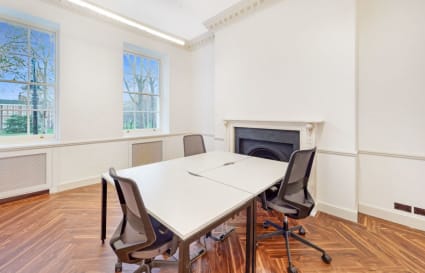 Private Office for up to 5 People | 225 Sq. Ft.