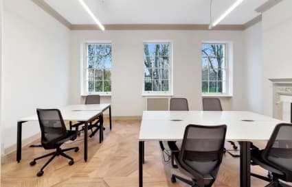 Private Office for up to 5 People | 225 Sq. Ft.