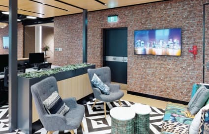 Office 2167 - 1 Person Internal Private Office 