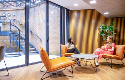 External Private Office for up to 12 People with Meeting Room | 435 Sq. Ft.