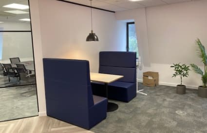 Private Office in Coulsdon for up to 18 People | 1,300 Sq. Ft.