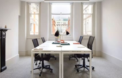 23 Person Private Office in London
