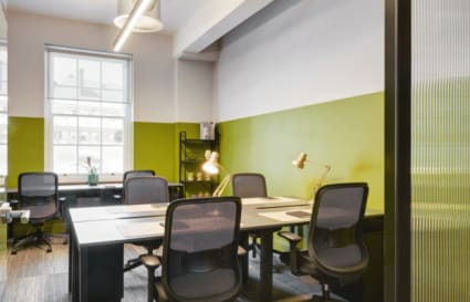 3 Person Private Office in Bromley | 120 Sq. Ft.