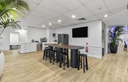 External Private Office for 9 in Brisbane City