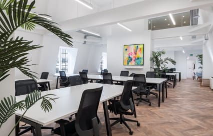 Private Office for up to 4 People | 300 Sq. Ft.
