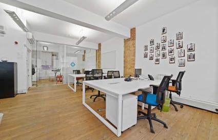 15 Person Managed Office in London with 2 Meeting Rooms | 947 sq ft