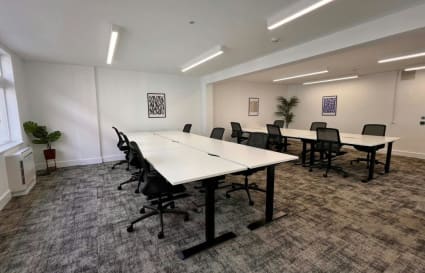 Managed Office for up to 18 People with Meeting Room | 1,303 Sq. Ft.