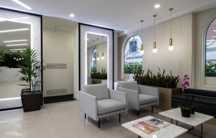 External Private Office for up to 18 People | 630 Sq. Ft.
