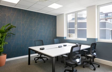 12 Person Private Office | 449 Sq. Ft.