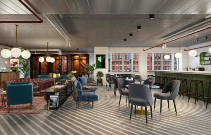 75 Person External Private Office in London | 2,900 Sq. Ft. 