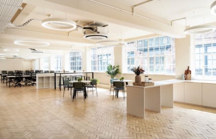 Private Office for up to 4 People