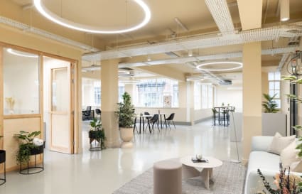 Private Office for up to 8 People | 267 sqft