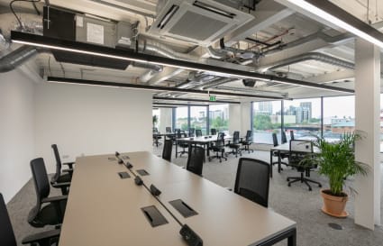 10 Person Private Office in London | 355 Sq. Ft.