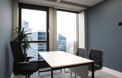 36 Person Managed Office with 3 Meeting Rooms in London | 2,970 sq ft