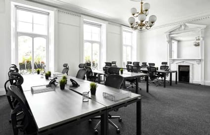14 Person Private Office in London | 514 Sq. Ft.