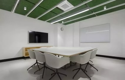 Private Office for up to 9 People | 729 Sq. Ft.