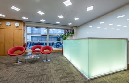 8 Person Office Available | 245 Sq. Ft.
