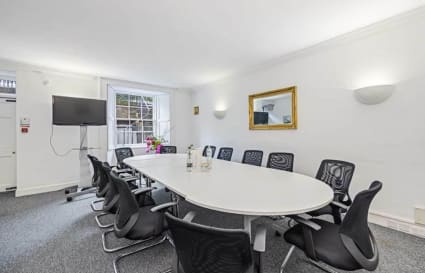 Private Office for up to 4 People | 175 Sq. Ft.
